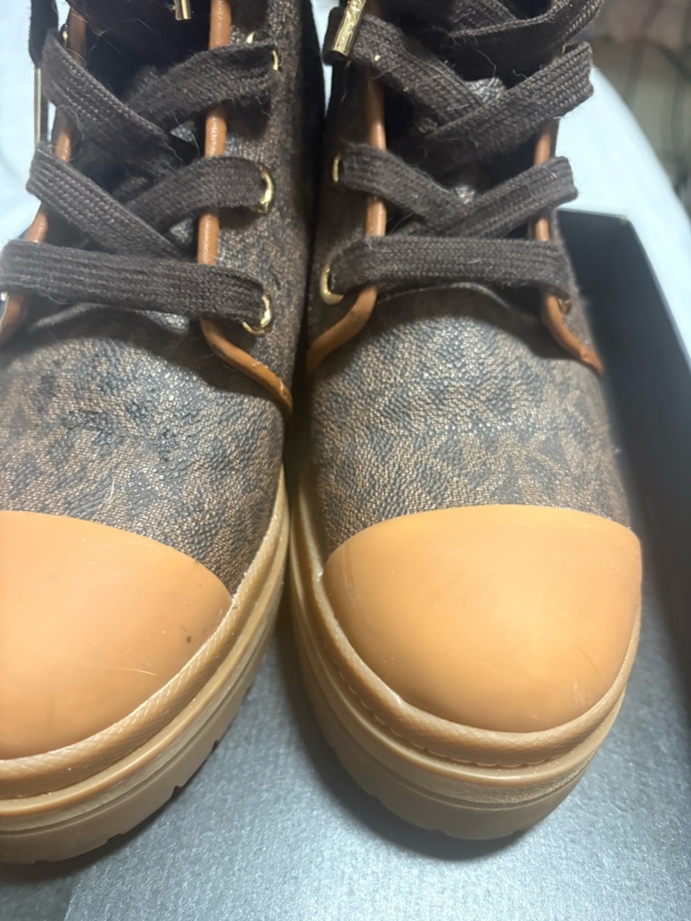 💛 Michael Kors- Corey Logo Signature Combat Boots 🤎 - Picture 9 of 9